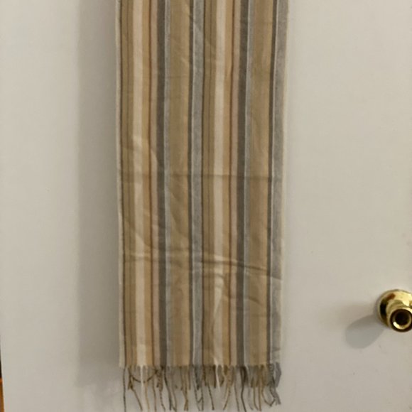 Ultra Soft Acrylic Scarf made in Germany - Picture 3 of 6